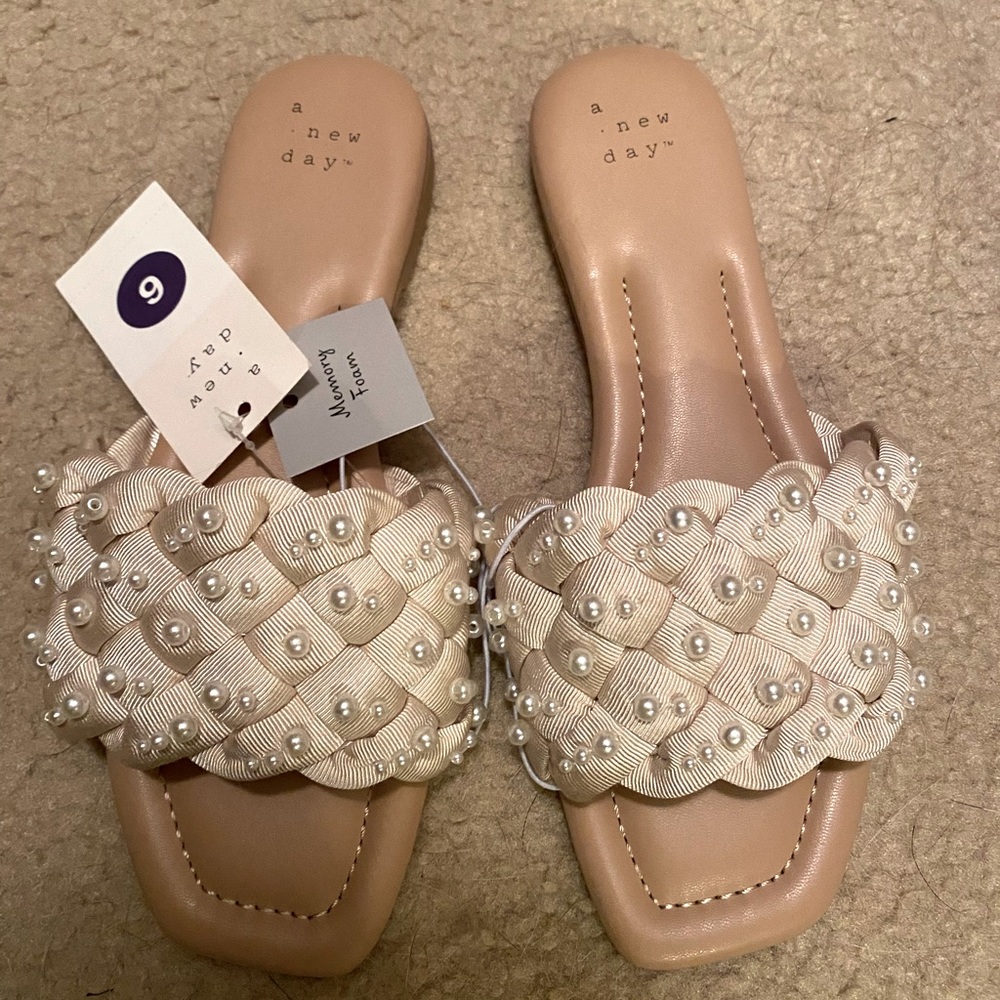 Pearl Sandals